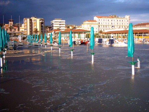 bagno petrini sommerso